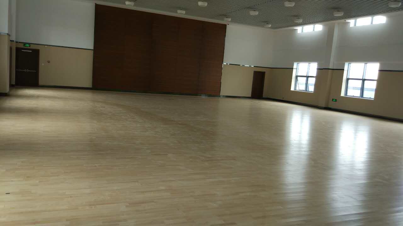 運(yùn)動木地板,實木運(yùn)動地板