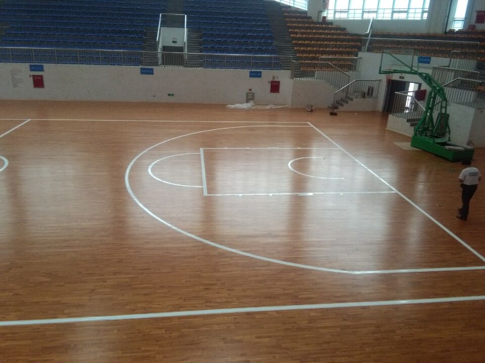 運(yùn)動(dòng)木地板 運(yùn)動(dòng)木地板