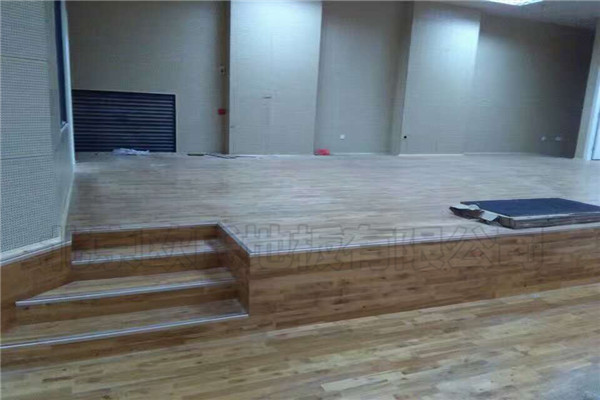 運(yùn)動木地板,實(shí)木運(yùn)動地板 運(yùn)動木地板,實(shí)木運(yùn)動地板