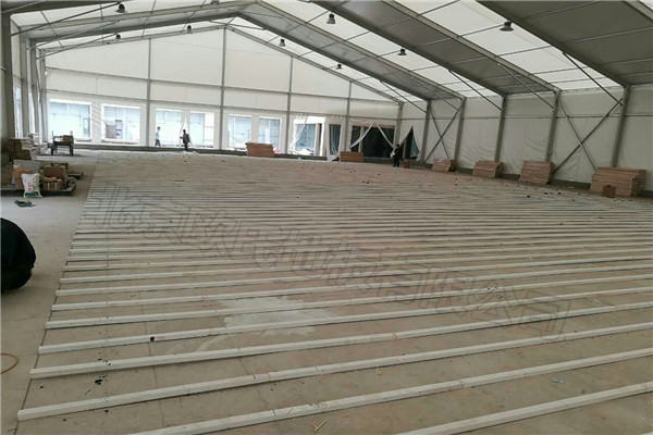 實(shí)木運(yùn)動(dòng)地板,運(yùn)動(dòng)木地板,籃球木地板 實(shí)木運(yùn)動(dòng)地板,運(yùn)動(dòng)木地板,籃球木地板