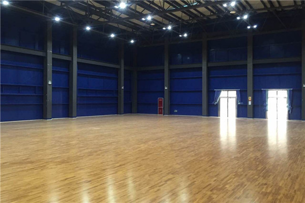 運(yùn)動木地板,實(shí)木運(yùn)動地板 運(yùn)動木地板,實(shí)木運(yùn)動地板