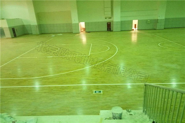 運(yùn)動(dòng)木地板