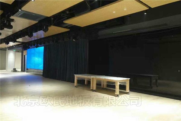 實(shí)木運(yùn)動地板 實(shí)木運(yùn)動地板